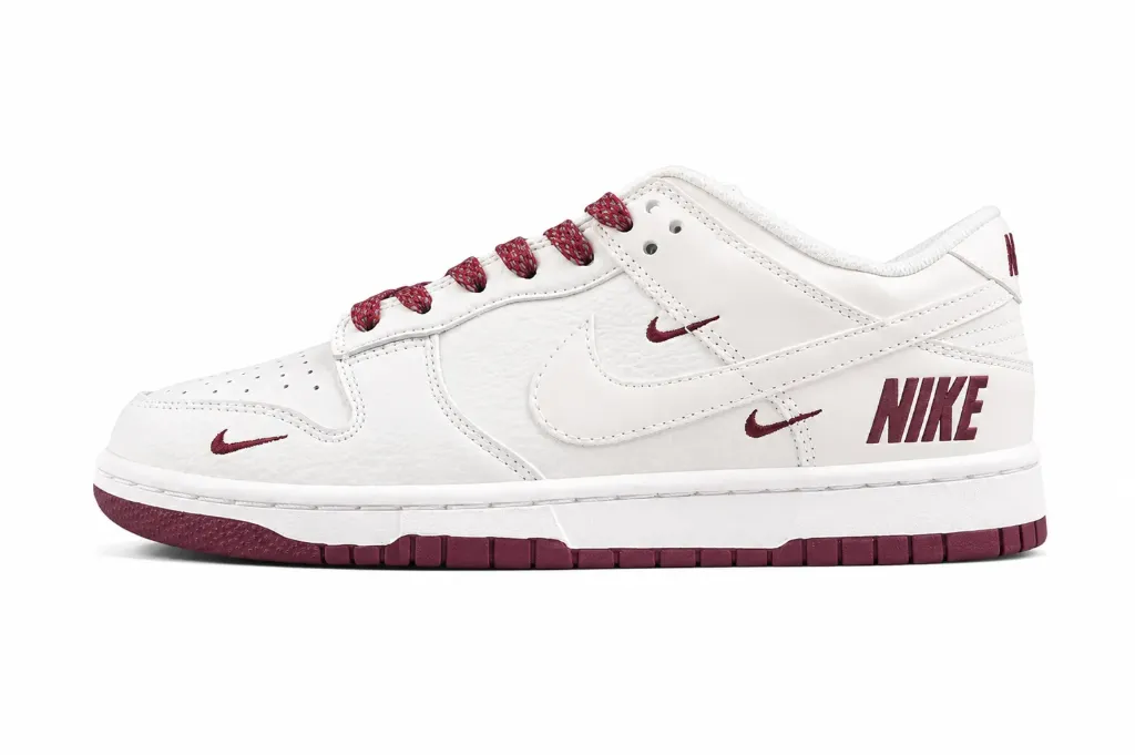 Dunk Low Mini Swoosh Burgundy (34)