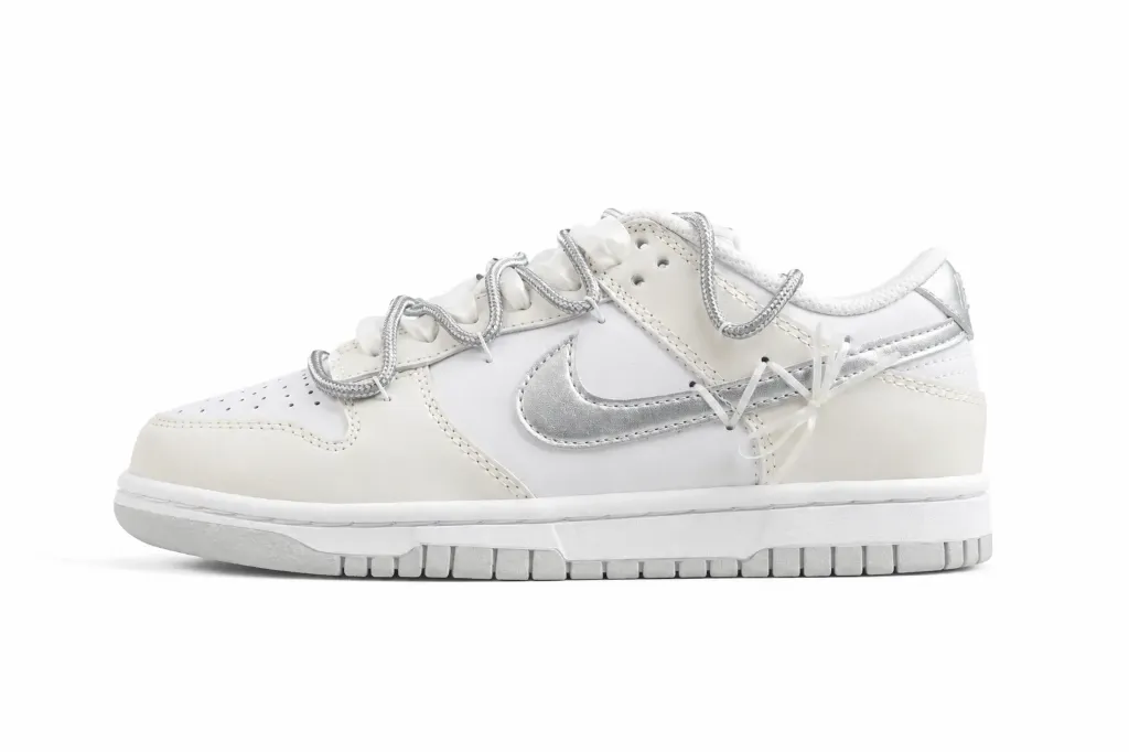 Dunk Low Silver Wire