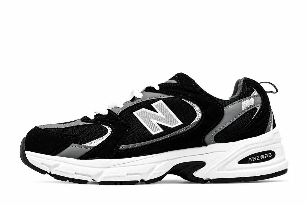 New Balance 530 Black/White (34)
