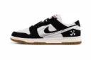 Nike Dunk Low Panda Gum