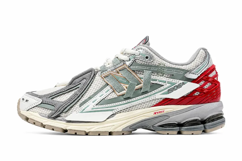 New Balance 1906 Pace (34)