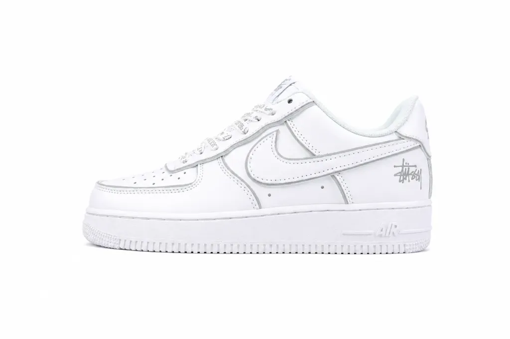 Nike Air Force 1 Low x Stüssy Triple White
