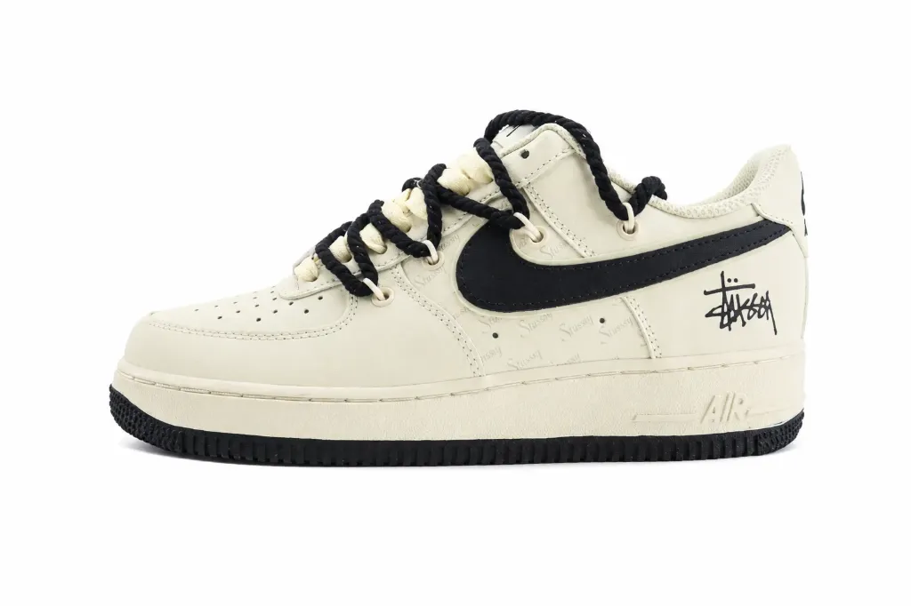 Nike Air Force 1 Low Stüssy Sail Black Rope Laces (34)