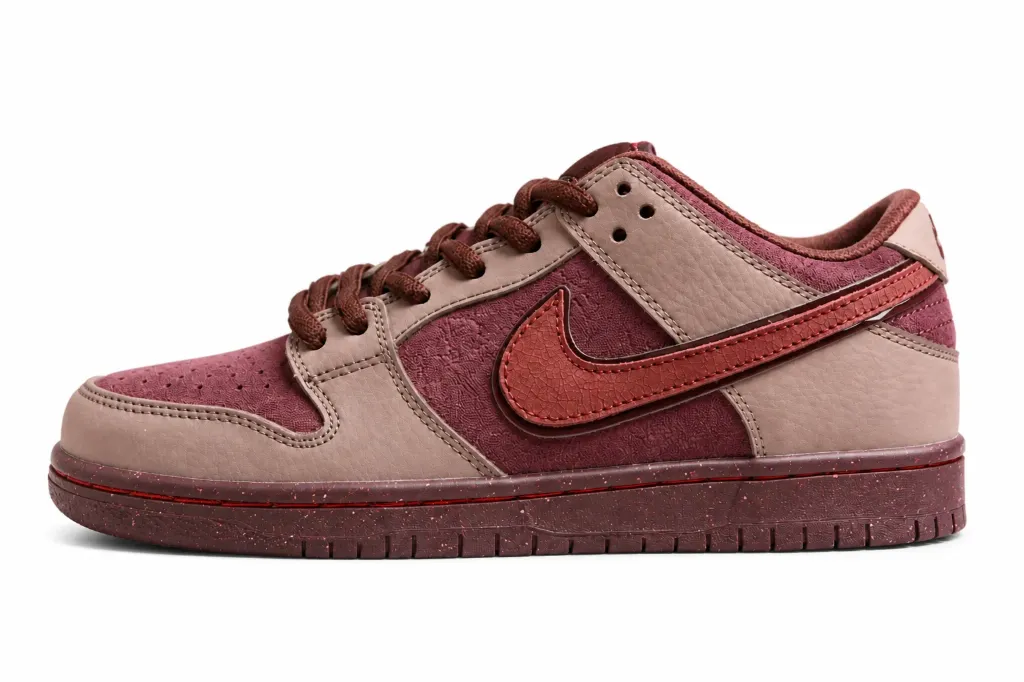 Nike Dunk Low Burgundy Velvet (34)