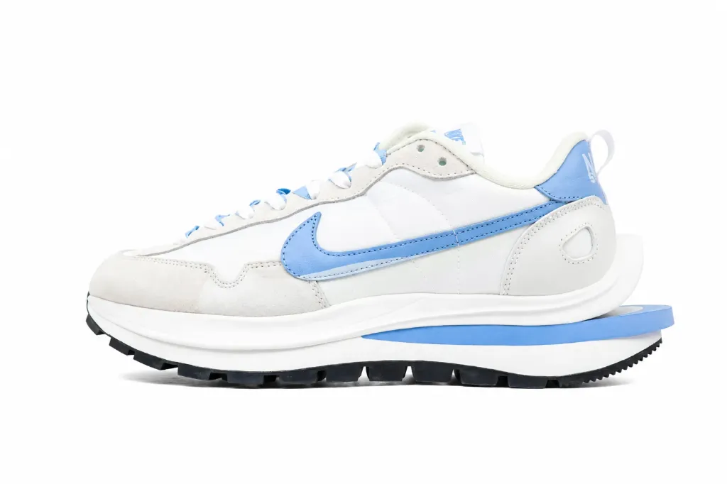 Nike VaporWaffle x sacai blue/offwhite