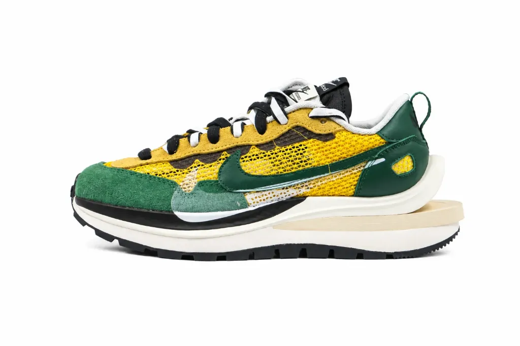 Nike x sacai VaporWaffle Nike Sacai VaporWaffle Emerald Gold (34)