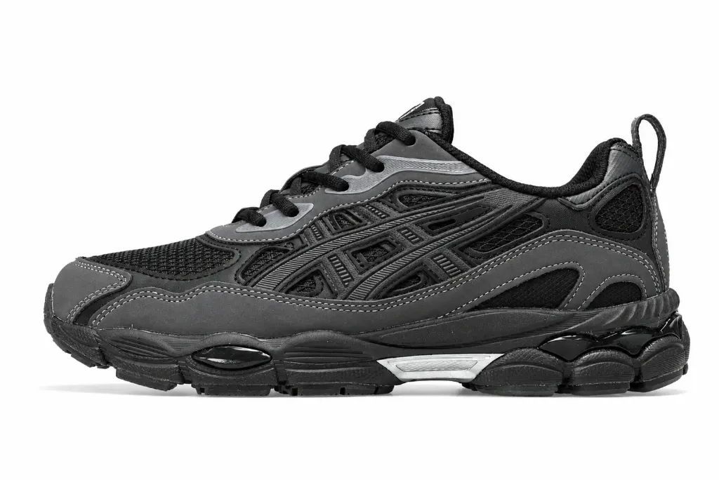 ASICS GEL-KAYANO 20 Black / Graphite Grey