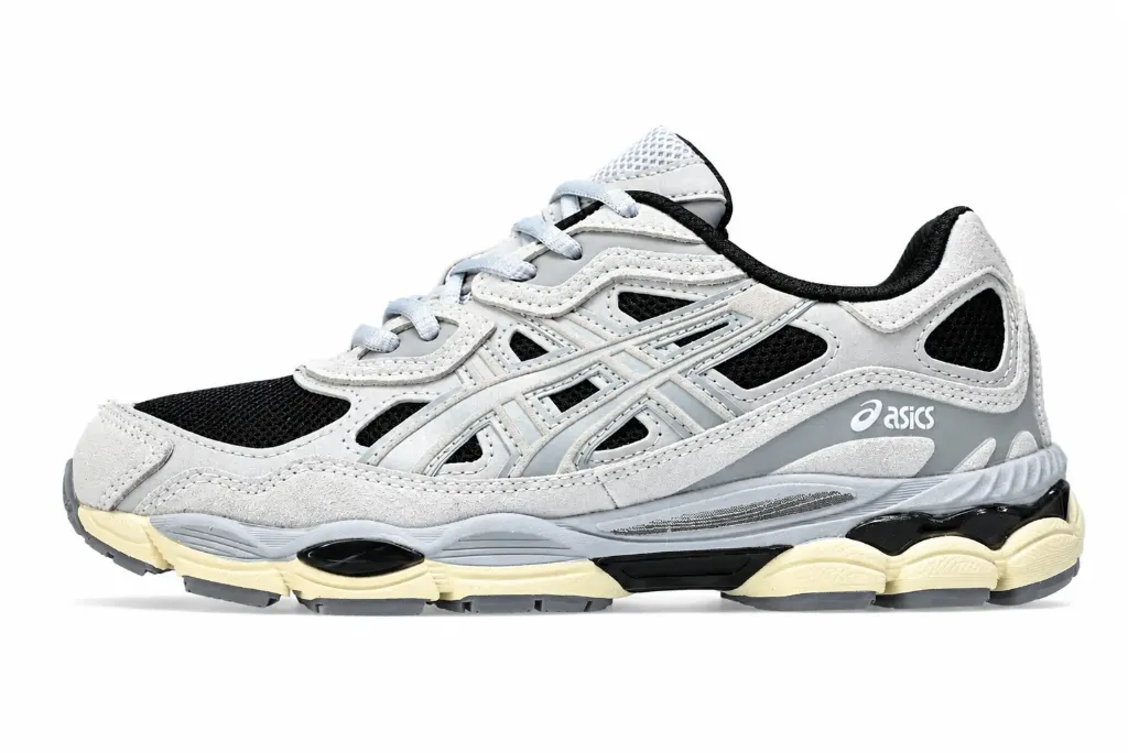ASICS GEL-NYC White / Graphite Grey / Black.