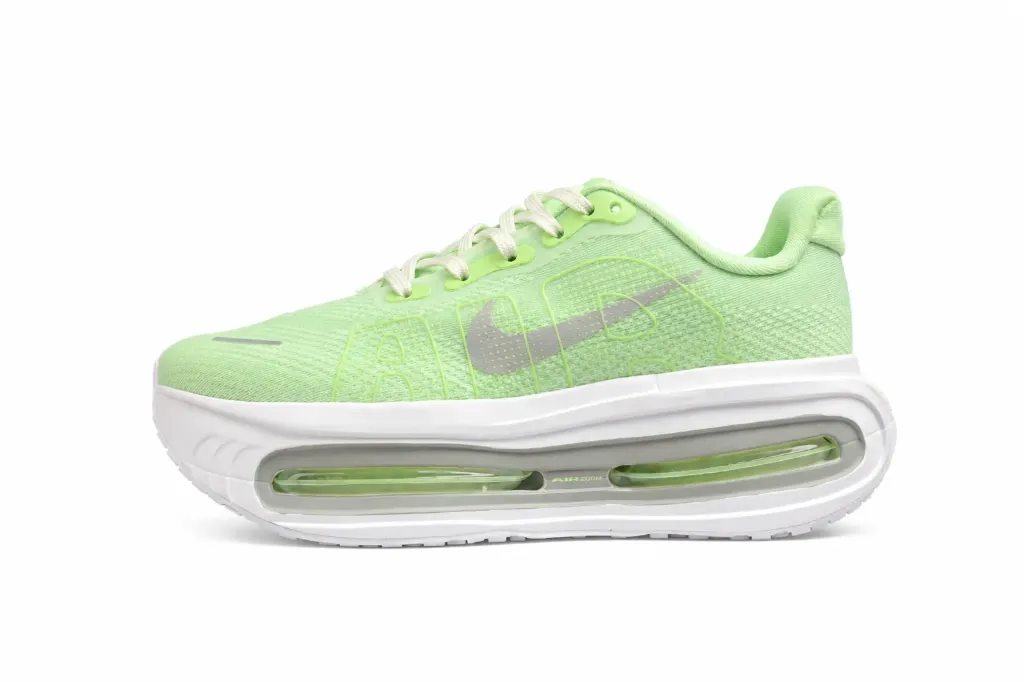 Nike Zoom Vomero Pwee