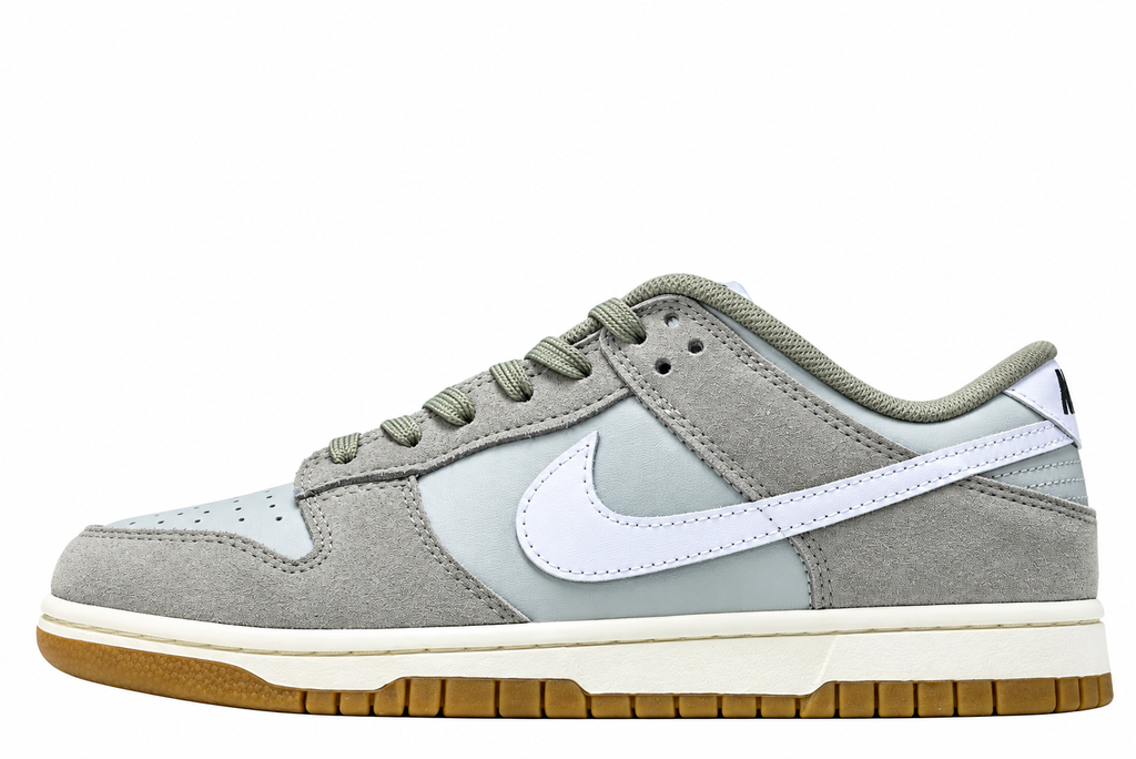 Nike Dunk Favorite Grey